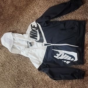 Nike wind breaker